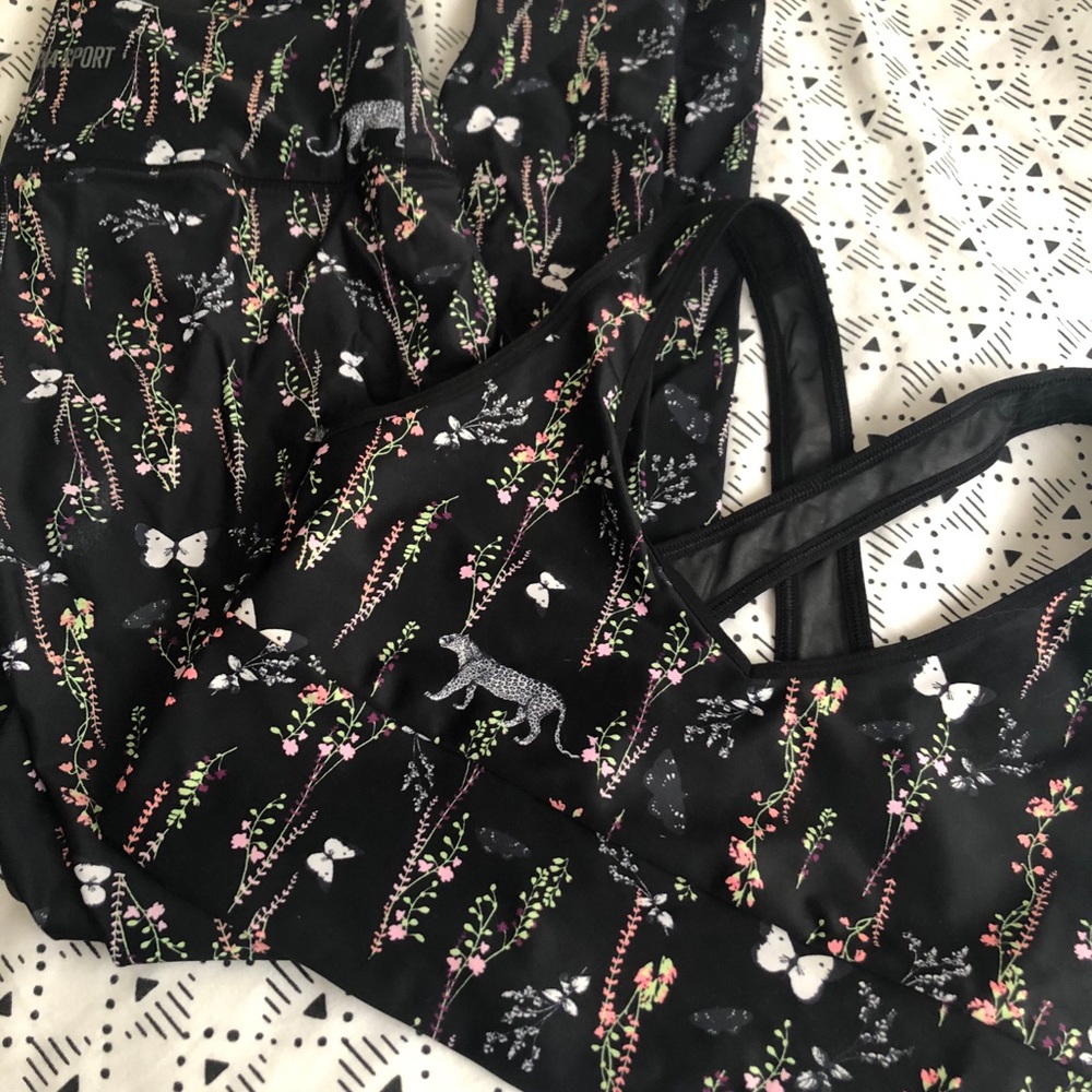 Floral yoga set